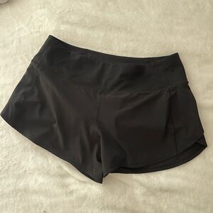 Lululemon black speed up shorts 4 inch